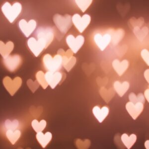 Hop qua Valentine Leora